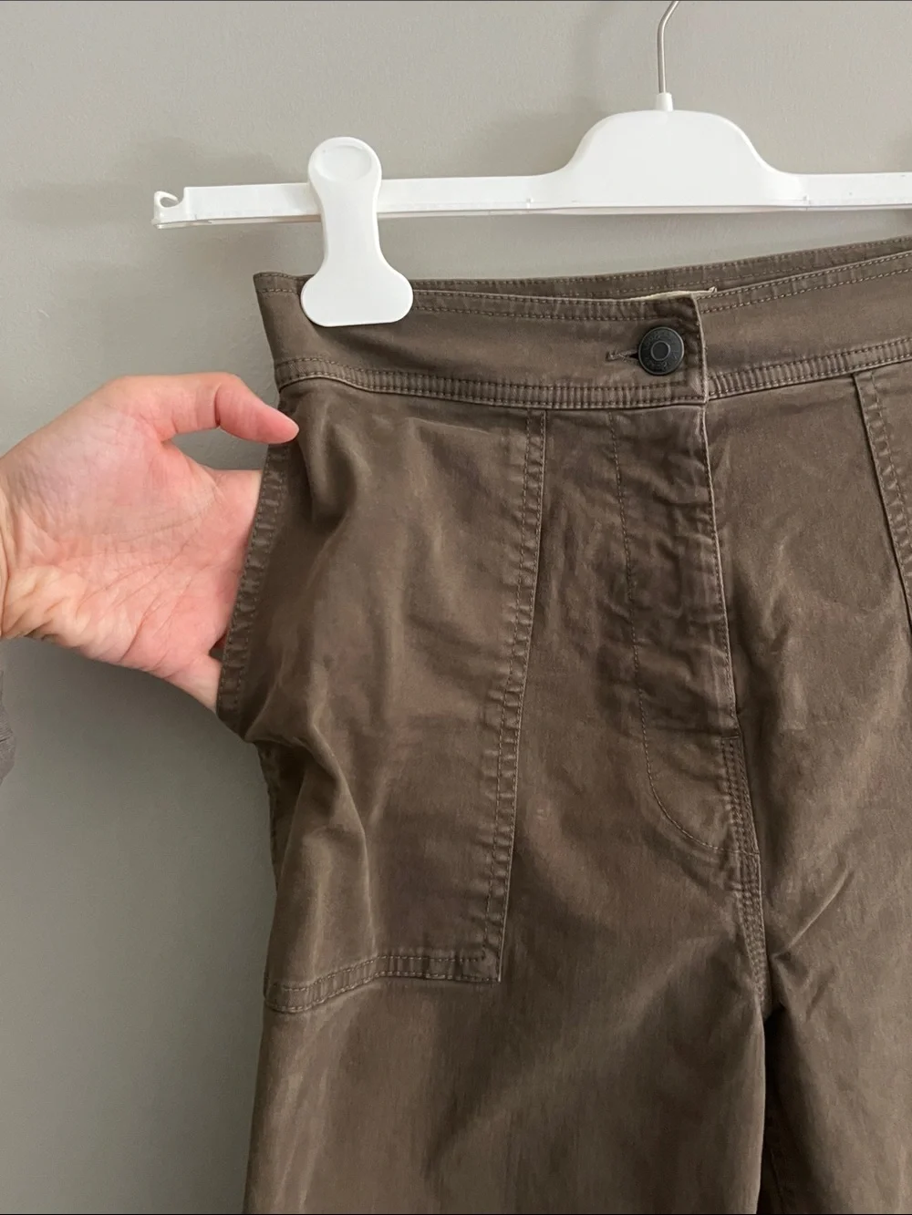 Women’s High- Waisted Wide-Leg Pants - olive - Picture 4 of 5